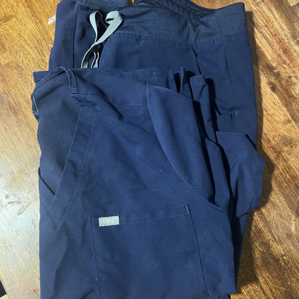 Figs Womens jogger scrub set size L